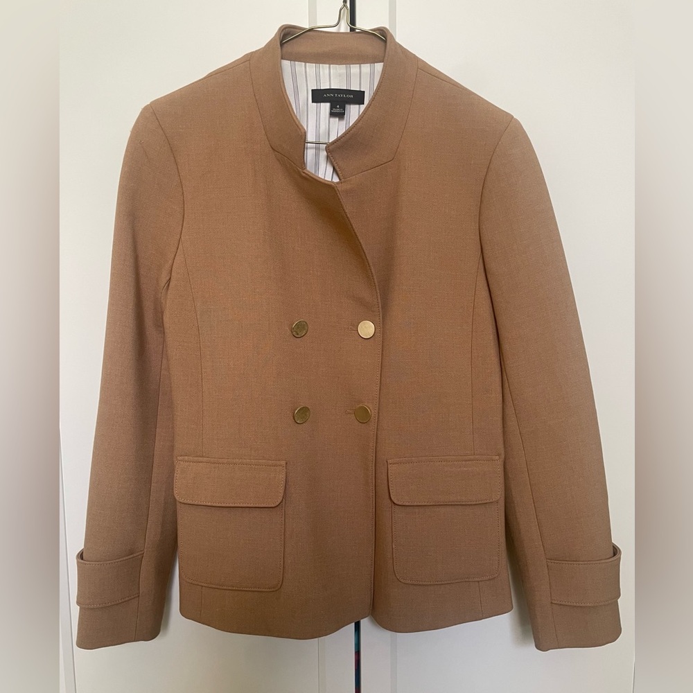 Ann Taylor Women’s Khaki Double Breasted Blazer Size 4 Brass Gold Look Buttons